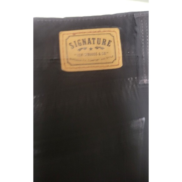 Signature by Levi Women's Bootcut Black Jeans EUC Size 12L - Picture 8 of 8